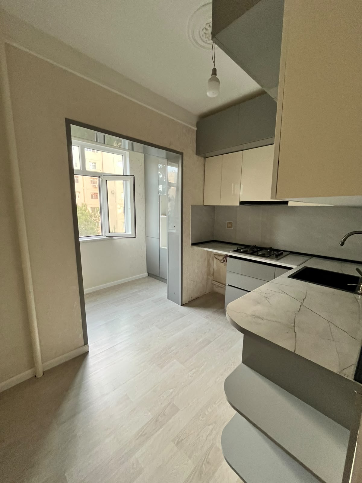 2 otaqlı mənzil satılır, 8-ci kilometr, Bakı