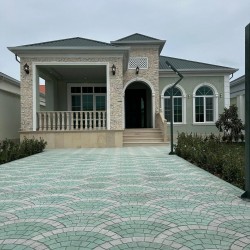 House with Garden, Villa For Sale