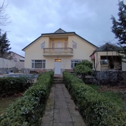 House with Garden, Villa For Sale