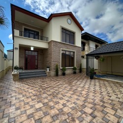 House with Garden, Villa For Sale