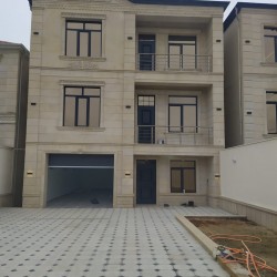 House with Garden, Villa For Sale