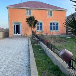 House with Garden, Villa For Sale