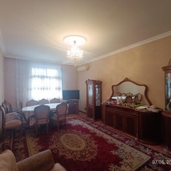 House with Garden, Villa For Sale