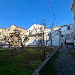 House with Garden, Villa For Sale