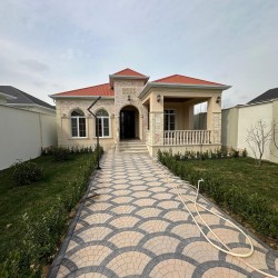 House with Garden, Villa For Sale